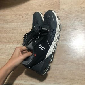 ON Cloudflyer Running shoes Women’s